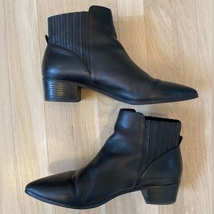 Nordstrom Halogen Skylar Pointy Toe Bootie